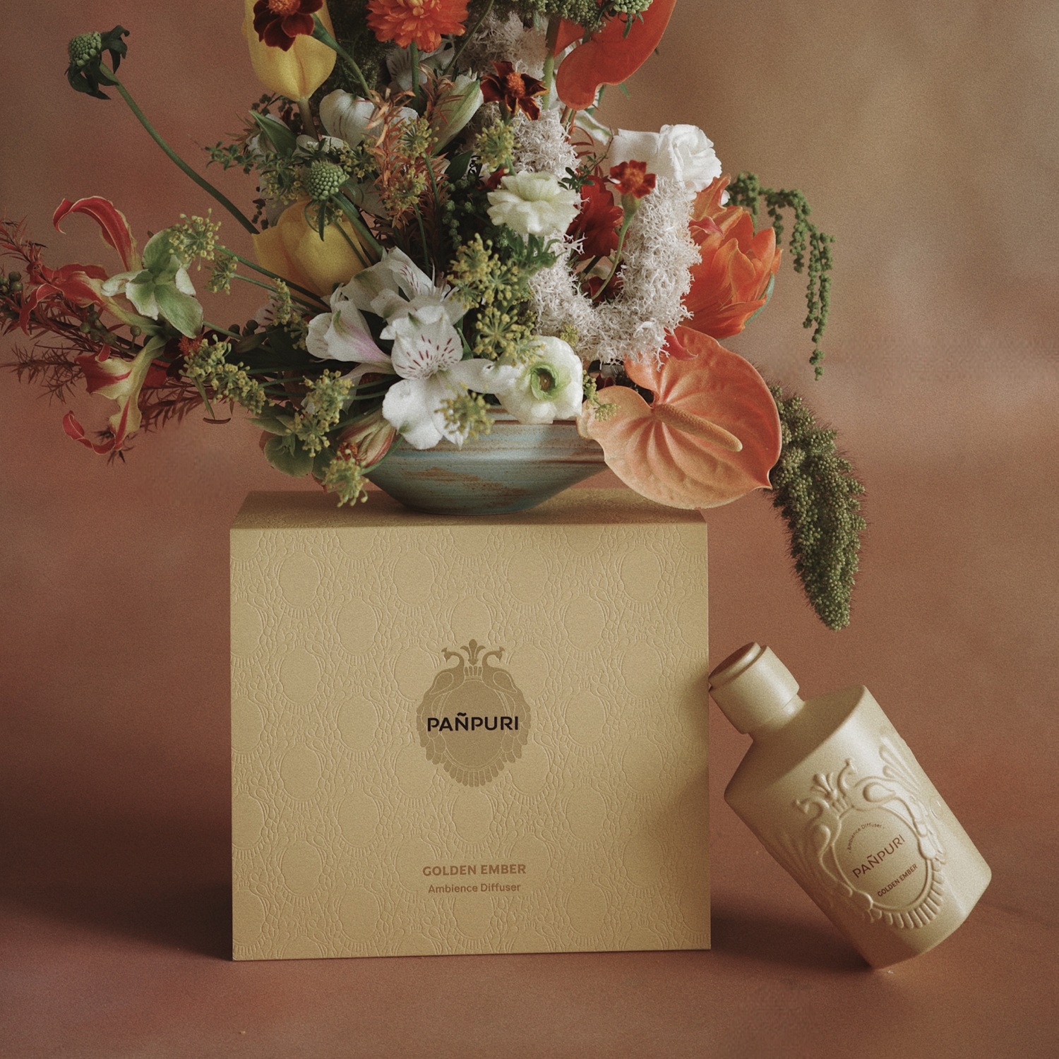 AMBIENCE DIFFUSER & FLOWER BOUQUET SET - PAÑPURI